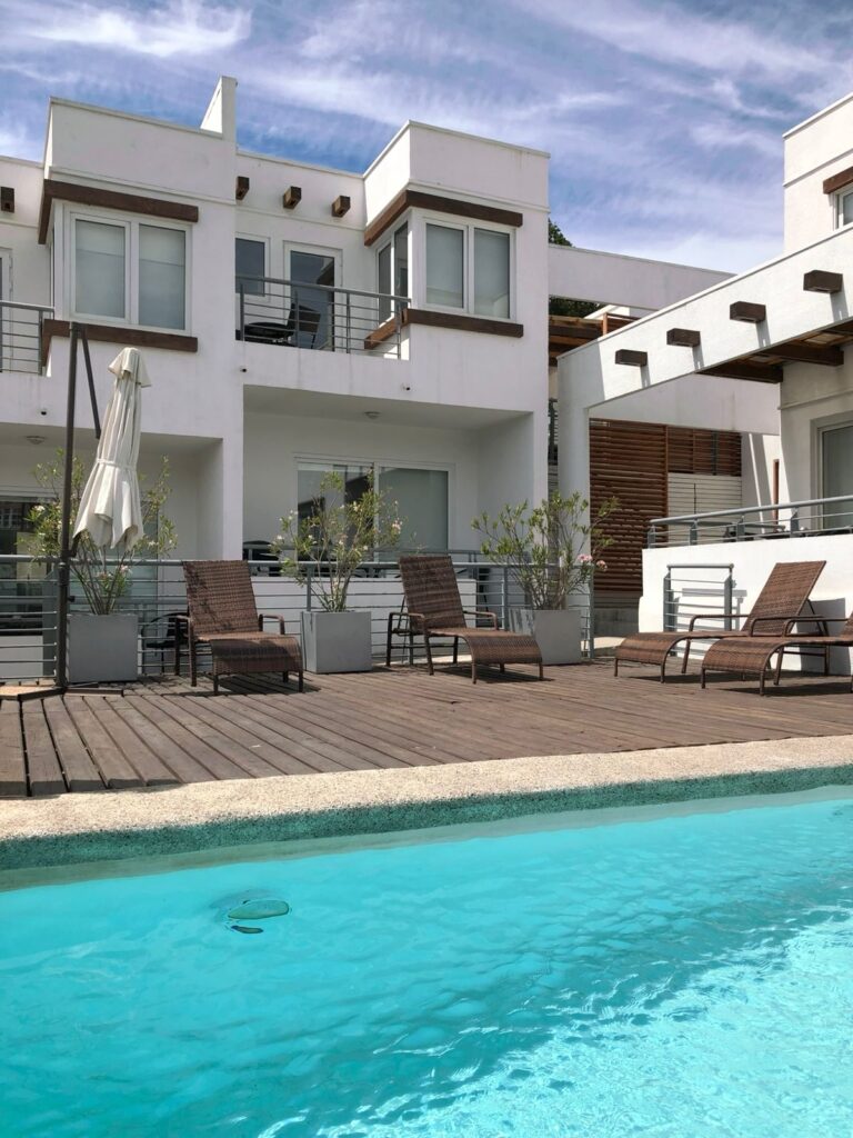 Inversión Única en Reñaca: Proyecto Hotelero Estilo Airbnb
