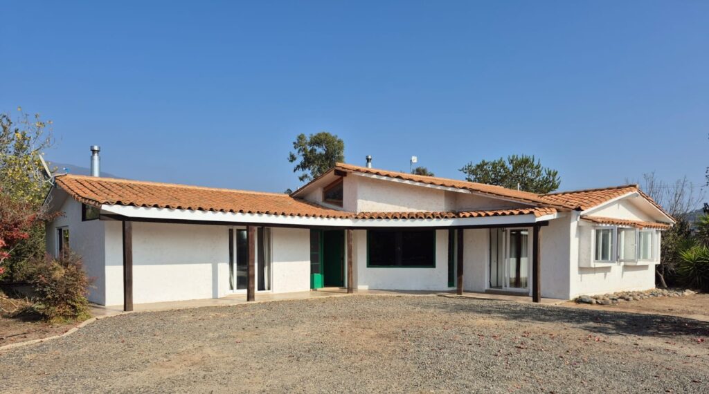 EXCLUSIVA PARCELA CON CASA + CABAÑA EN VALLES DEL HUINGANAL